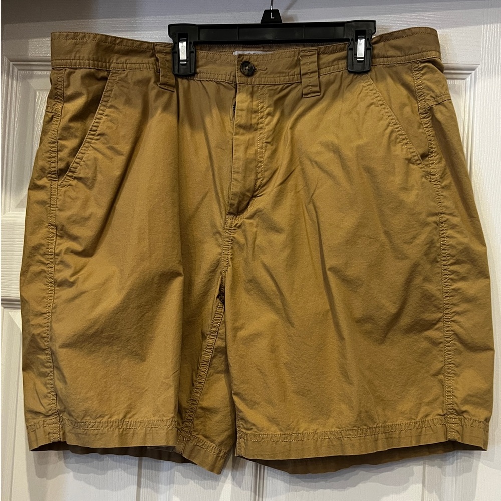 Ocean Coast Men’s Shorts size 38 9in great condition